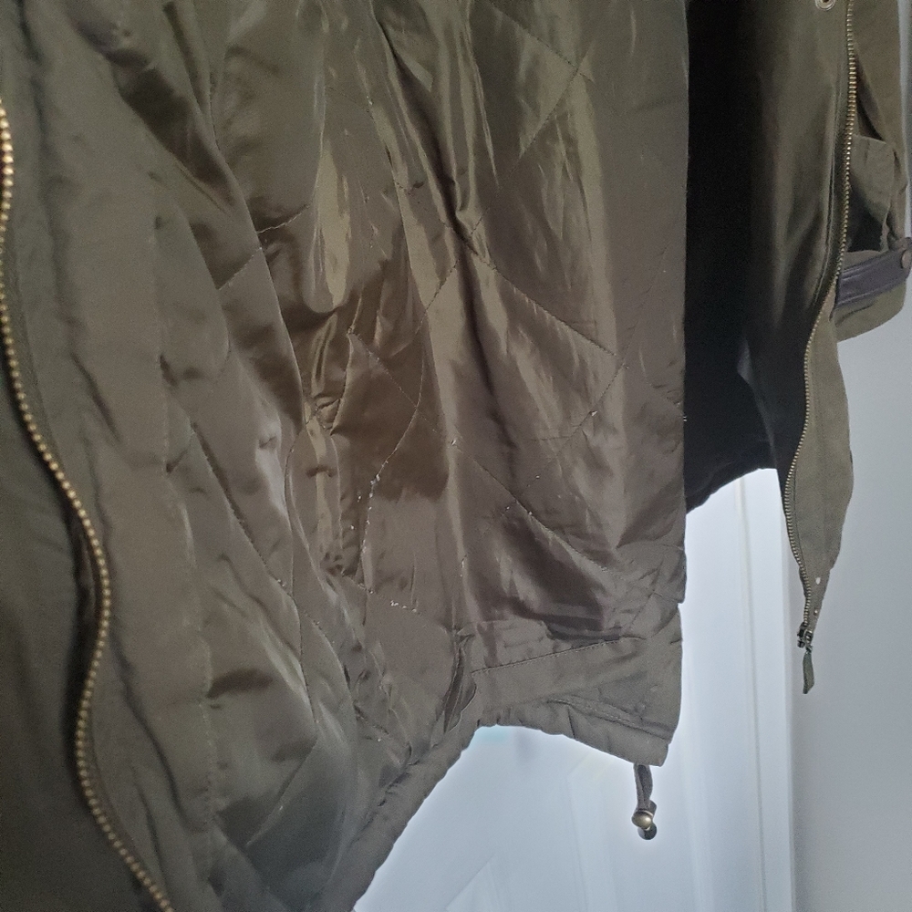 Green fall jacket - Picture 11 of 12